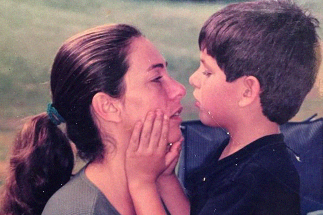Cissa Guimarães faz homenagem a filho morto há oito anos