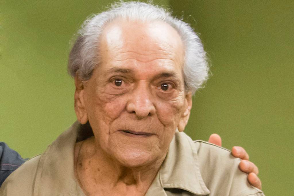 Artistas prestam homenagem a Lúcio Mauro