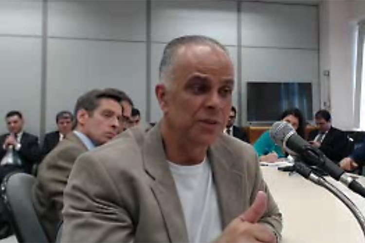 Eduardo Bolsonaro quer que Marcos Valério explique delação na Câmara