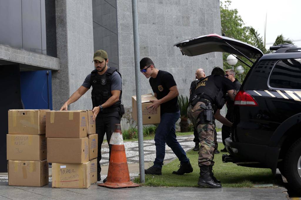 Greenfield cobra R$ 4 bilhões por fraudes em fundos de pensão