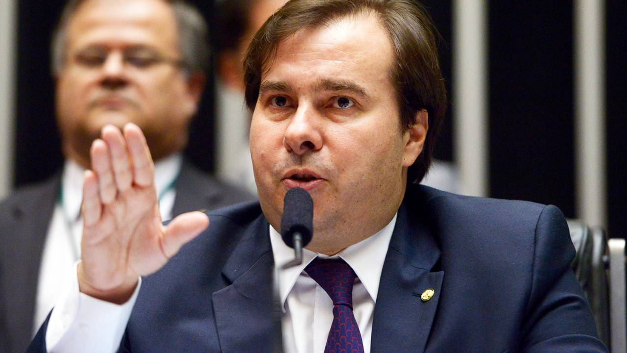 O presidente da Câmara dos Deputados, Rodrigo Maia , durante sessão para análise e votação da Proposta de Emenda à Constituição (PEC) 241/16, que limita as despesas primárias da União ao que foi gasto no ano anterior corrigido pela inflação - 10/10/2016