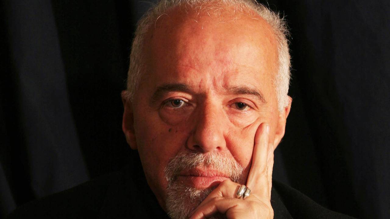 O escritor Paulo Coelho - 10/03/2005