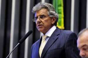 Mansur: prepara o própolis