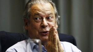 Dirceu cortejado por Pascowitch