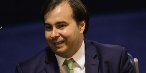 Brasília - Presidente da Câmara, Rodrigo Maia, durante o quinto dia de julgamento final do processo de impeachment da presidenta afastada, Dilma Rousseff, no Senado (Fabio Rodrigues Pozzebom/Agência Brasil)