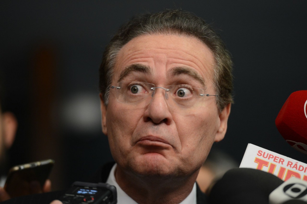 Renan Calheiros cria a ‘Frente Parlamentar do Futsal’
