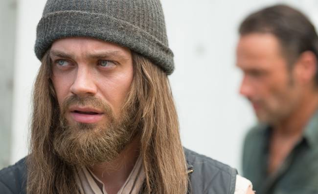 the-walking-dead-6-temporada-tom-payne-jesus-fas