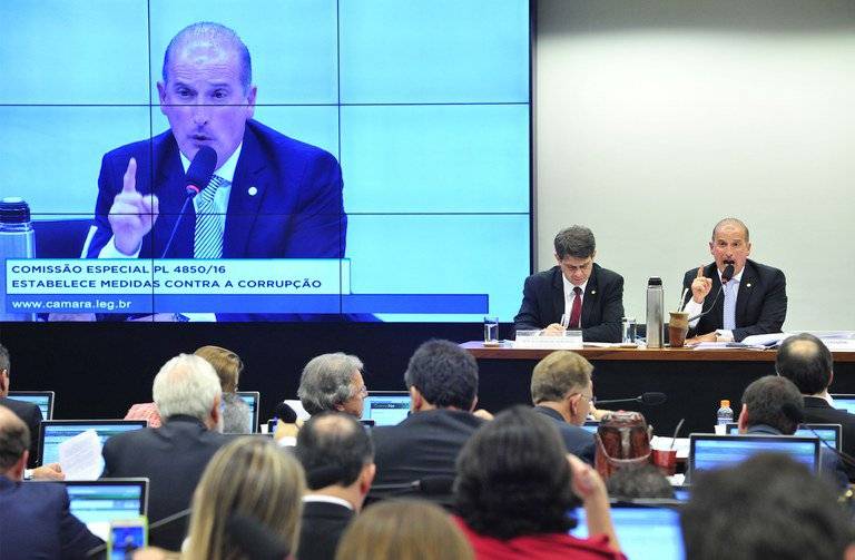 No Roda Viva, um debate sobre as mudanças introduzidas pela Câmara no projeto anticorrupção
