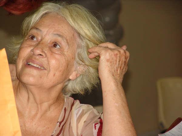 Adélia Prado vence Prêmio Camões, o mais importante da língua portuguesa