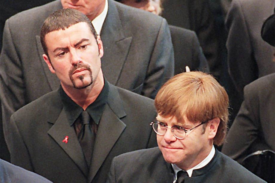 George Michael e Elton John durante o funeral da princesa Daiana - 06/09/1997