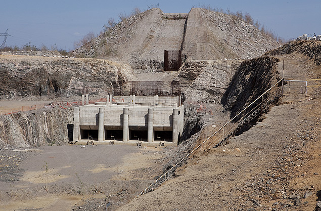 José Nêumanne: A água, a luz e o asfalto no sertão