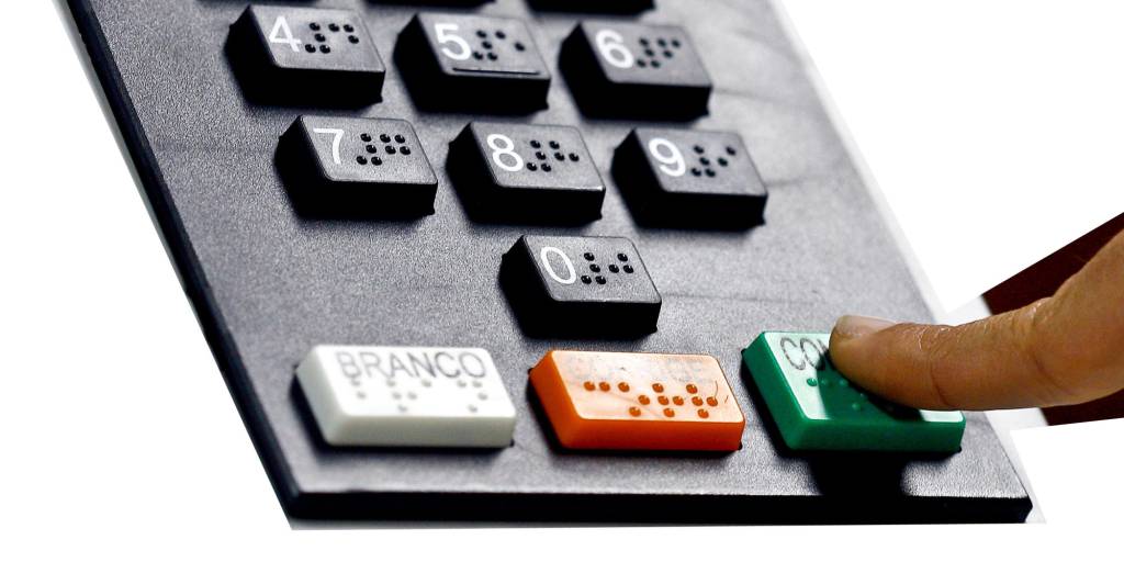 Editorial do Estadão: Absurdo dobrado