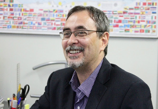 Alberto Cantalice entra na disputa, prepara mais listas de inimigos da pátria e contrata Trajano como assessor de imprensa