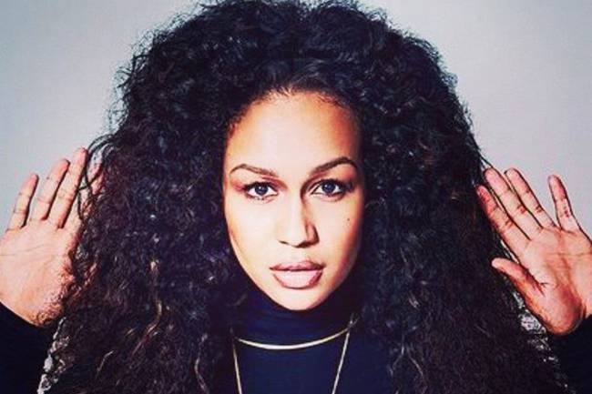 A cantora Rebecca Ferguson A cantora Rebecca Ferguson