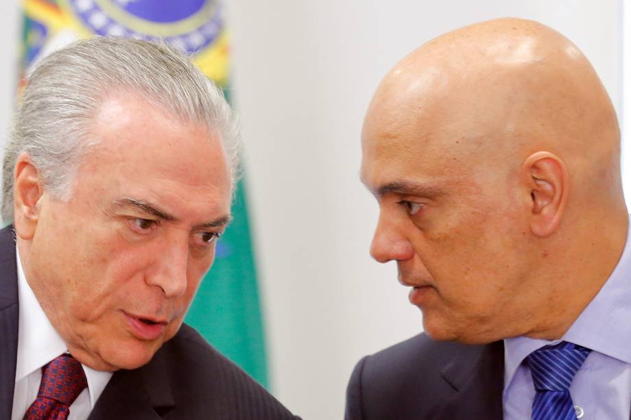 O presidente da República, Michel Temer e o Ministro da Justiça, Alexandre de Moraes, durante encontro com ministros no Palácio do Planalto, em Brasília (DF) - 05/01/2017