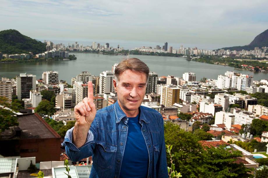 Eike Batista em sua casa no Rio de Janeiro Eike Batista em sua casa no Rio de Janeiro