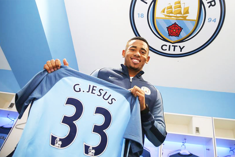 Gabriel Jesus é apresentado no City e destaca frio e Guardiola