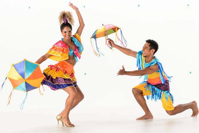 Gravação da vinheta de carnaval 2017 com a Globeleza Erika Moura e David Caldas Gravação da vinheta de carnaval 2017 com a Globeleza Erika Moura e David Caldas