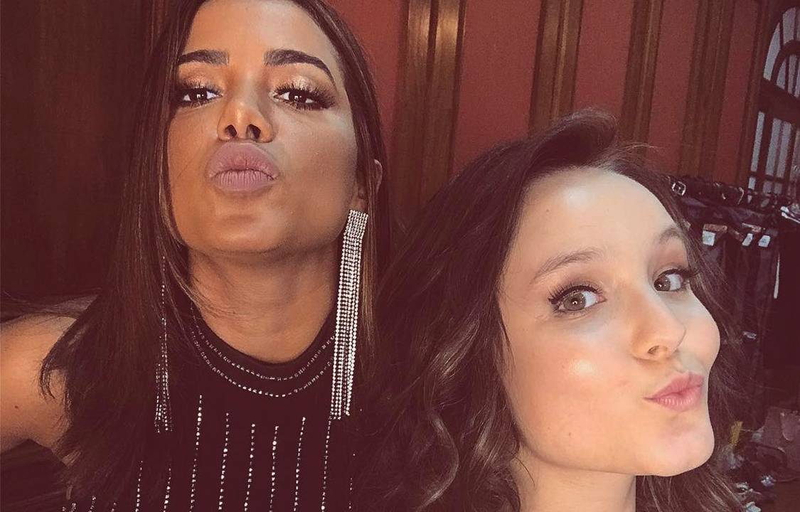 Anitta e Larissa Manoela