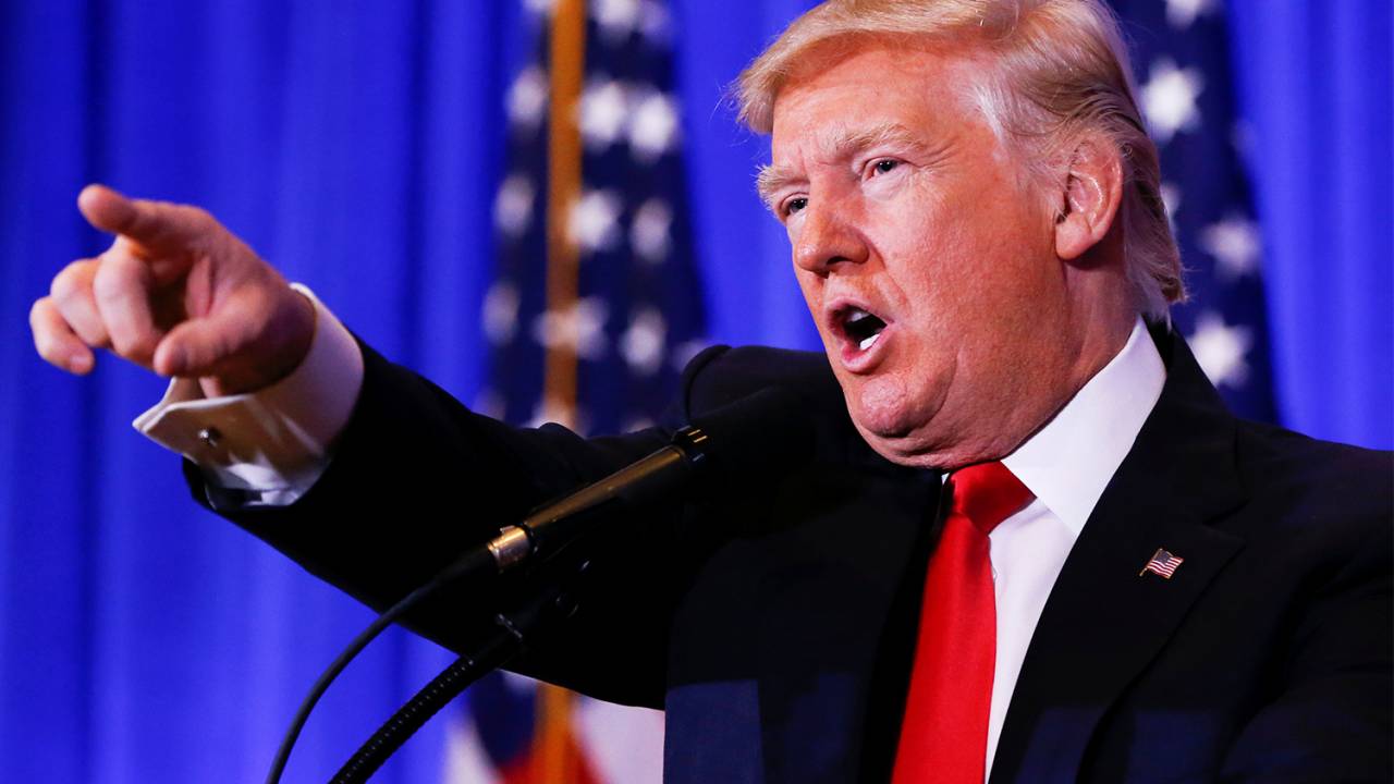 O presidente eleito dos Estados Unidos, Donald Trump, concede a primeira entrevista coletiva após vencer as eleições americanas, realizada na Trump Tower, em Manhattan - 11/01/2017