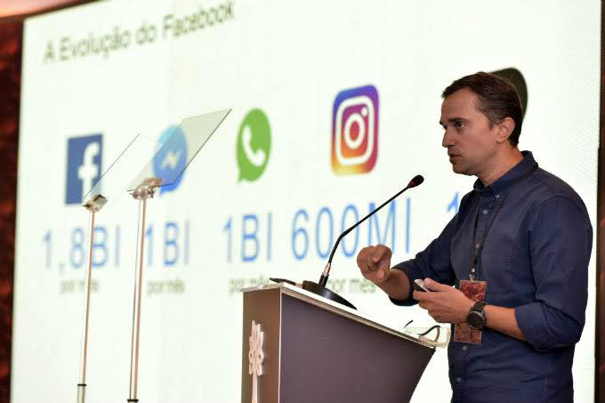 Diretor de parcerias para a América Latina do Facebook, Luis Olivalves