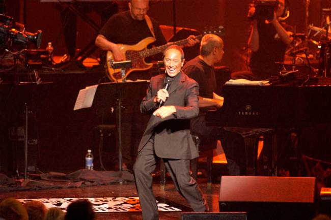 pa_montreal O cantor Paul Anka