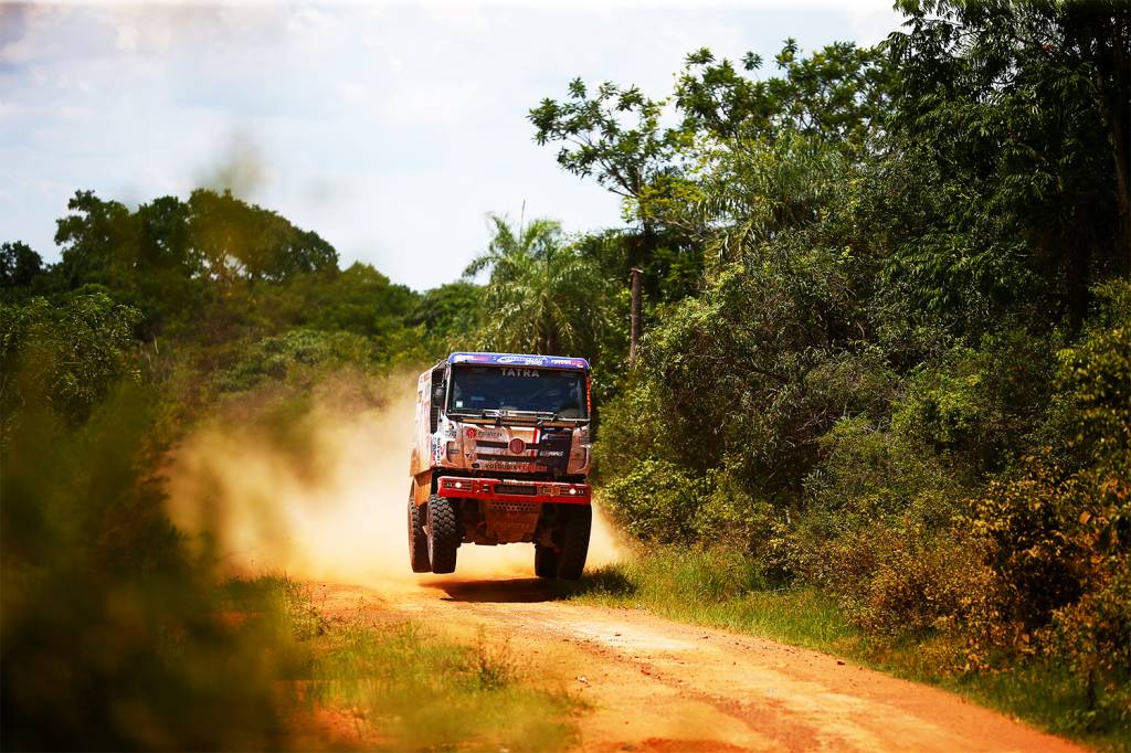 O piloto checo Ales Loprais, dirige caminh&atilde;o durante o primeiro dia do Rali Dakar 2017 - 02/01/2017