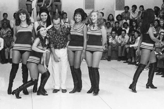 Russo com Chacretes no programa do Chacrinha, da Rede Globo - 10 / 08 / 1971 Russo com Chacretes no programa do Chacrinha, da Rede Globo - 10 / 08 / 1971