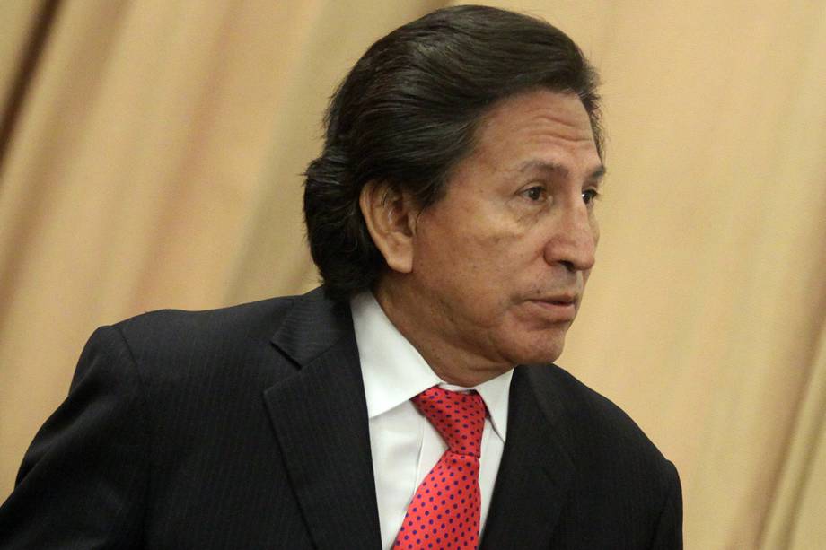 Alejandro Toledo - O ex-presidente peruano é acusado de ter recebido 20 milhões de dólares em propinas pagas pela Odebrecht. Na semana passada, a Justiça de seu país decretou a sua prisão. Considerado foragido, pesa contra ele uma ordem internacional de captura Alejandro Toledo - O ex-presidente peruano é acusado de ter recebido 20 milhões de dólares em propinas pagas pela Odebrecht. Na semana passada, a Justiça de seu país decretou a sua prisão. Considerado foragido, pesa contra ele uma ordem internacional de captura