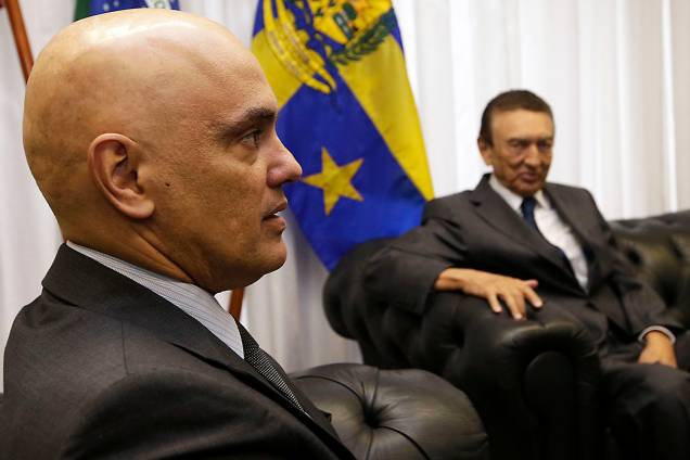 Indicado a vaga no STF e licenciado no cargo de ministro da Justiça, Alexandre de Moraes visita o senador Edison Lobão em seu gabinete em Brasília, DF - 09/02/2017 Indicado a vaga no STF e licenciado no cargo de ministro da Justiça, Alexandre de Moraes visita o senador Edison Lobão em seu gabinete em Brasília, DF - 09/02/2017
