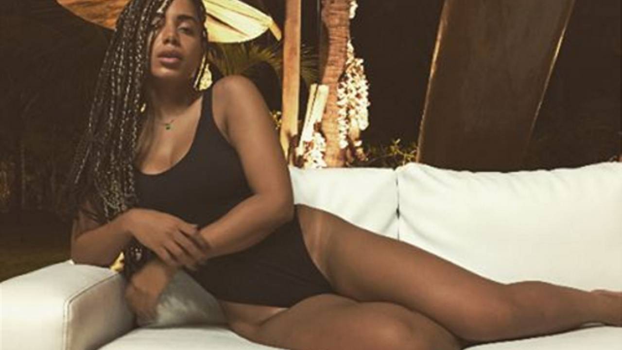 Anitta se prepara para o Carnaval em Salvador