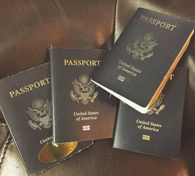 Passaportes de Cassie De Pecol Passaportes de Cassie De Pecol
