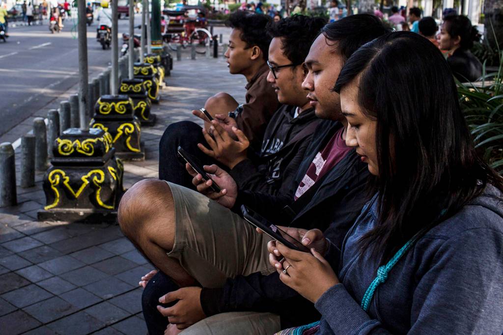 Mais de cinco bilhões de pessoas terão um celular em 2017