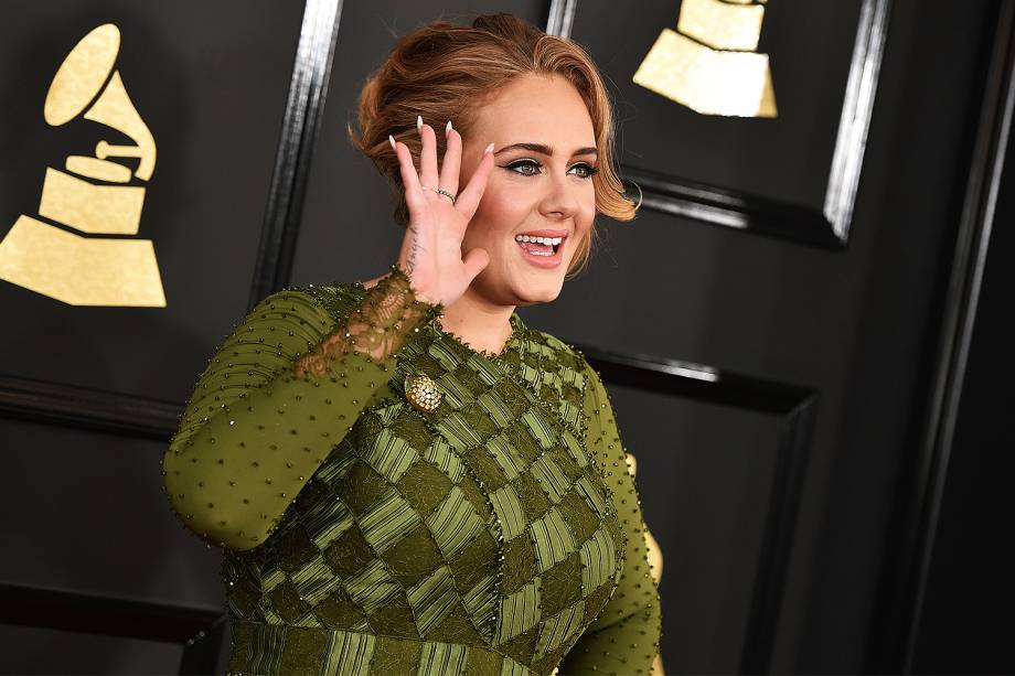 A cantora Adele chega para a cerimônia da 59ª edição do Grammy no Staples Center, em Los Angeles, nos Estados Unidos - 12/02/2017