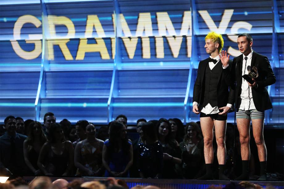 Twenty One Pilots durante a cerimônia da 59ª edição do Grammy no Staples Center, em Los Angeles, nos Estados Unidos - 12/02/2017