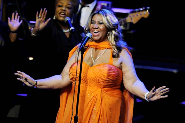 Aretha Franklin durante apresentação em Los Angeles, na Califórnia, em 2012 Aretha Franklin durante apresentação em Los Angeles, na Califórnia, em 2012