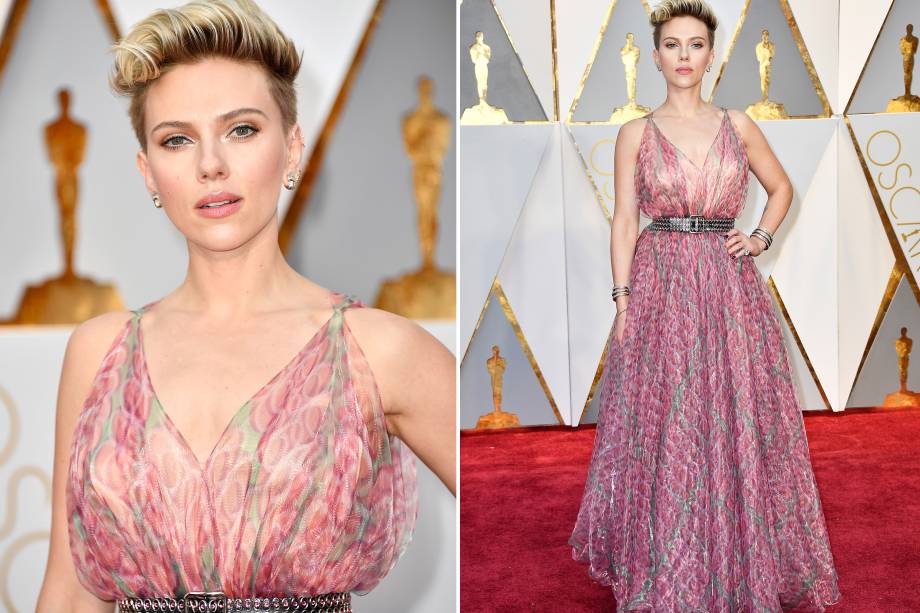 A atriz Scarlet Johansson no tapete vermelho do Oscar em Hollywood - 26/02/2017