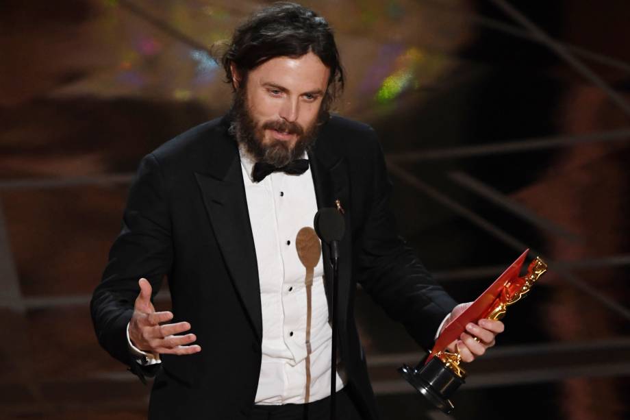 Casey Affleck recebe o Oscar de Melhor Ator pelo filme 'Manchester À Beira-Mar' - 27/02/2017