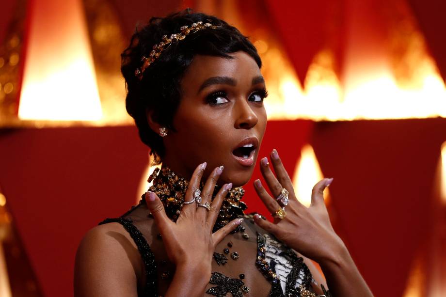 A atriz Janelle Monae do filme 'Estrelas Além do Tempo' chega para a cerimônia do Oscar em Hollywood - 26/02/2017