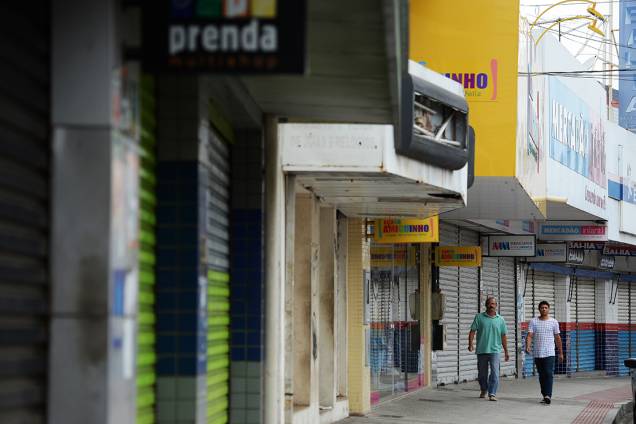 Comerciantes fecham as portas por medo da violência na cidade de Vitória, Espírito Santo Comerciantes fecham as portas por medo da violência na cidade de Vitória, Espírito Santo