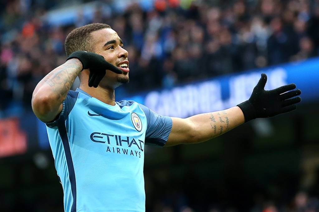 Gabriel Jesus marca nos acréscimos e salva Manchester City
