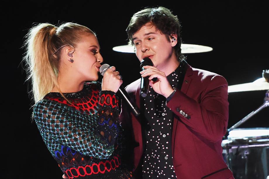 Kelsea Ballerini e Lukas Forchhammer ante a cerimônia da 59ª edição do Grammy, em Los Angeles, nos Estados Unidos - 12/02/2017