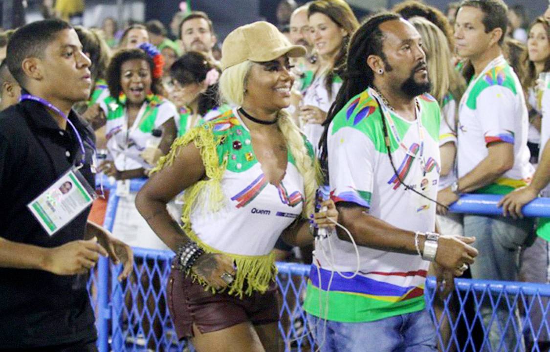 Ludmilla chega no Sambódromo Marques de Sapucaí, Rio de Janeiro