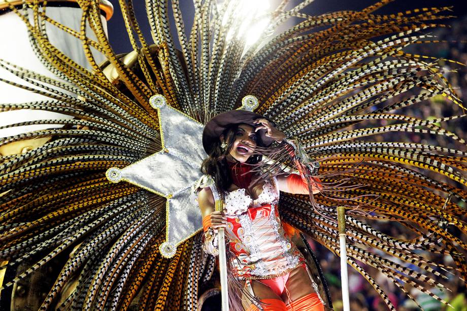 Com o enredo 'Música na alma, inspiração de uma nação', a escola de samba Unidos da Tijuca desfila no Sambódromo da Marquês de Sapucaí, no Rio de Janeiro (RJ) - 28/02/2017