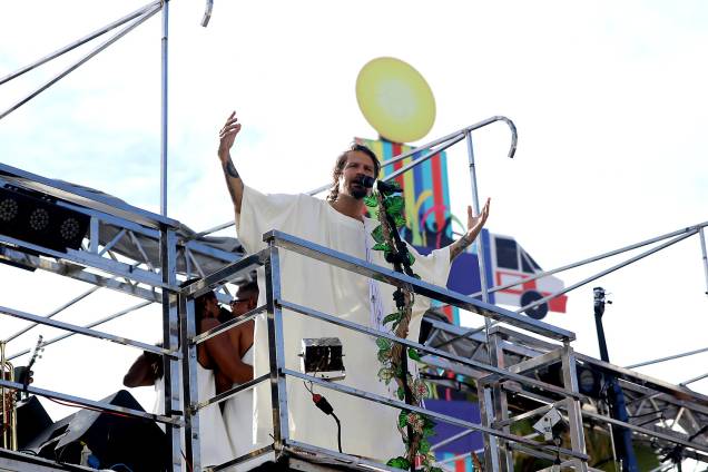 O cantor Saulo se apresenta no Trio Pipoca em Salvador, Bahia O cantor Saulo se apresenta no Trio Pipoca em Salvador, Bahia