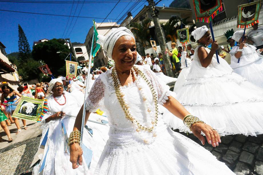 A concentração do bloco Suvaco de Cristo começou às 9h na rua Jardim Botânico, já sob sol intenso calor desde as primeiras horas da manhã - 19/02/2017