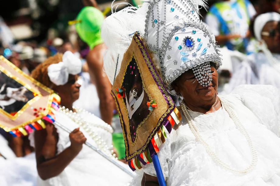 Tradicional bloco Suvaco de Cristo segue pela zona sul do Rio neste domingo (19)