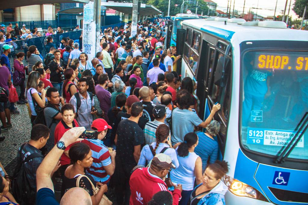 Greve geral do dia 19 deve afetar transporte e escolas