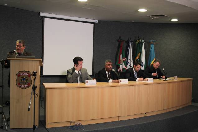 Coletiva na superintendência da Policia Federal no Paraná referente a operação Carne Fraca - 17/03/2017 Coletiva na superintendência da Policia Federal no Paraná referente a operação Carne Fraca - 17/03/2017