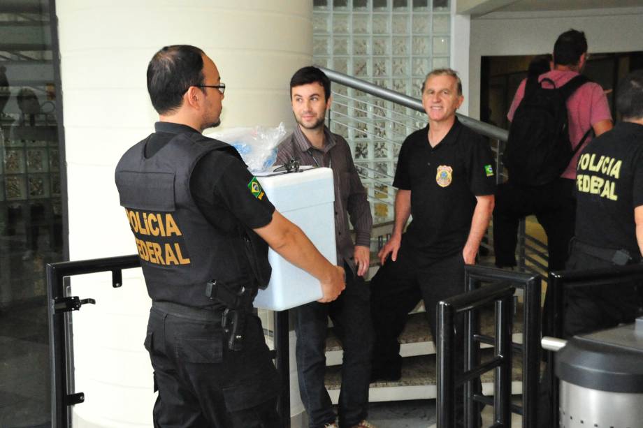 Polícia Federal cumpre mandados judiciais em seis estados e no Distrito Federal - 17/03/2017 Polícia Federal cumpre mandados judiciais em seis estados e no Distrito Federal - 17/03/2017